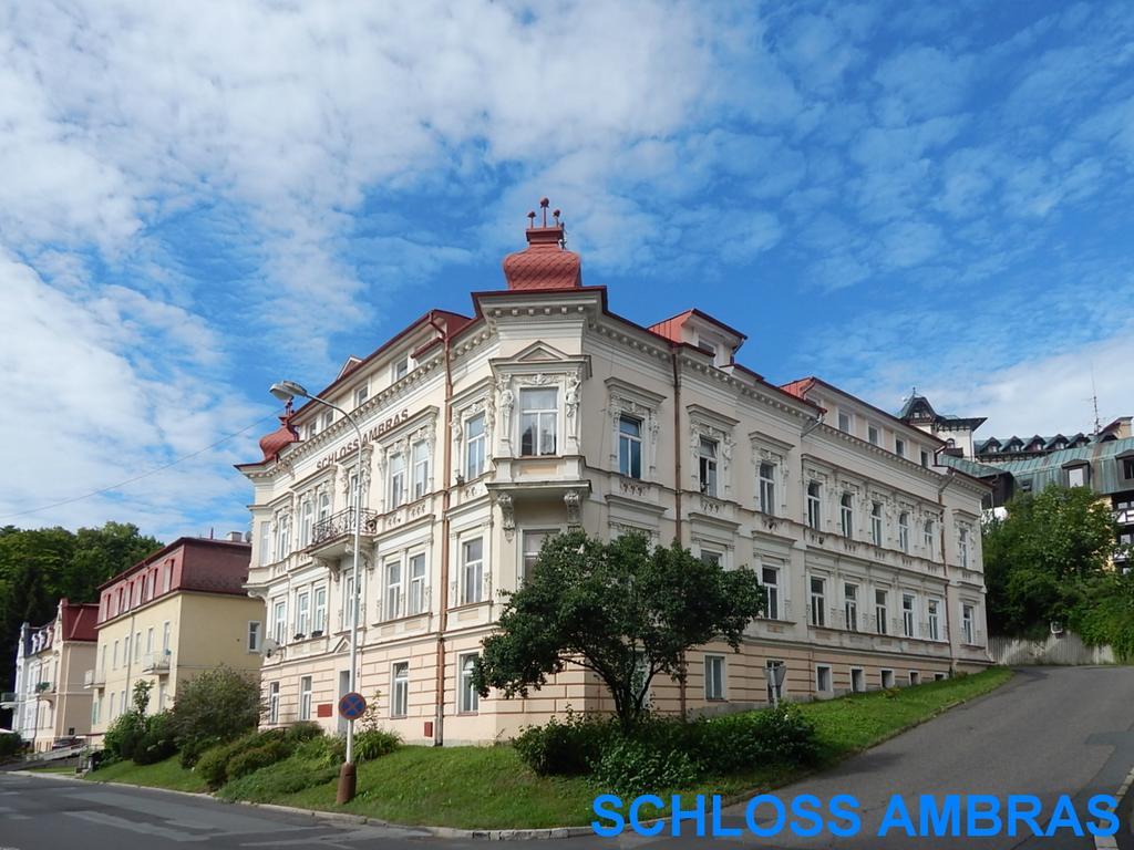 Schloss Ambras Mariánské Lázně Cameră foto
