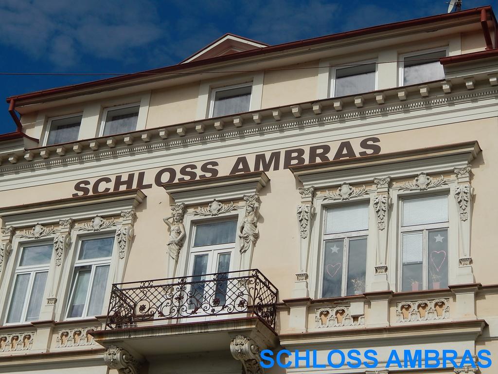 Schloss Ambras Mariánské Lázně Cameră foto